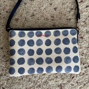 new blue and white wristlet